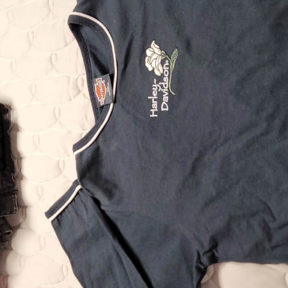 Long-sleeved Harley top